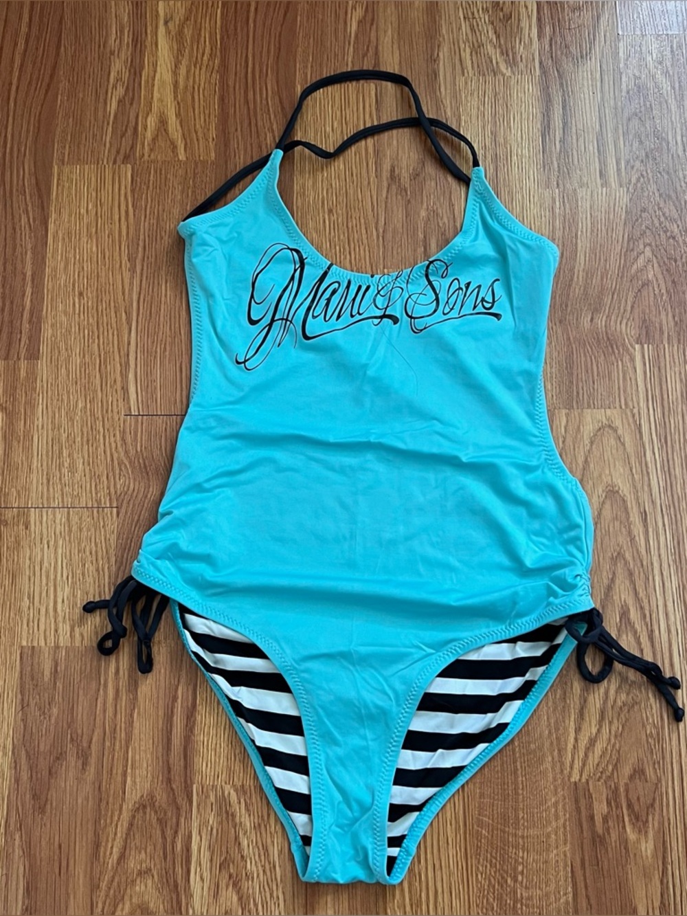 MAUI & SONS One Piece Swimsuit Size L